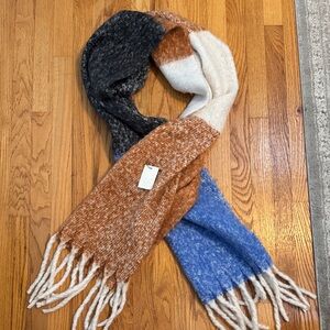 CALIA by Carrie Underwood Blue and Brown Knit Scarf